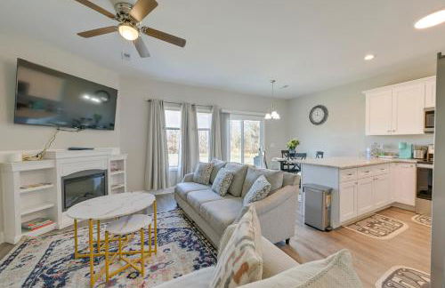 Stay and Play Spacious Concord Townhome Near Uptown - Foto 4