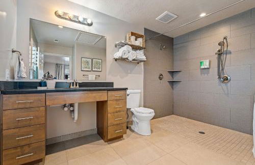 Fully Stocked Home with Hot Tub and Private Yard - Photo 25