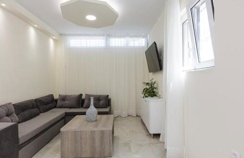 Family Friendly Basilicata Attali villa Private Pool,Children area - Foto 25