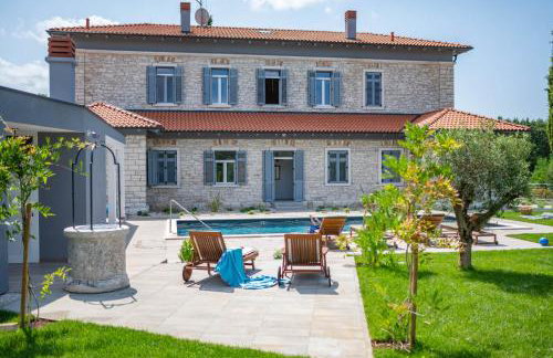 Luxury & Unique Villa Scvola Elementare - Foto 1