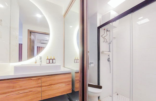 Comfort Stay 2Br At Sky House Bsd Apartment Near Aeon - Foto 12