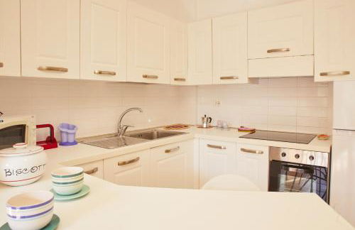 Conero - Parking & AC by Host Hero - Foto 7