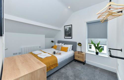 Stylish Two-Bed Home Near Nature & Transport Links - Foto 13