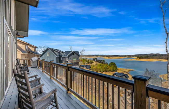 NEW Lake Cabin Sleeps 14 Indoor Pool Hot Tub - Foto 18