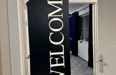 Luxury Modern Comfy 3BR House Contractors Family - Foto 2