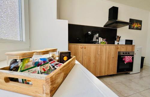 Le Maréchal Chic - Centre ville - Rive de Gier - Foto 13