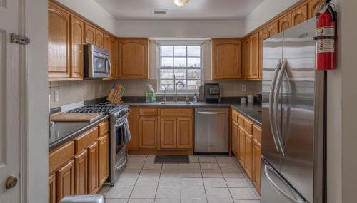 Huge 3BR Urban Gem just 3 miles to NYC plus Free Parking - Foto 3