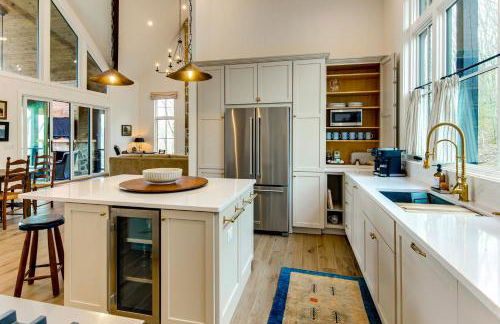 Deck and Mountain Views Black Chalet in Glenville - Foto 11