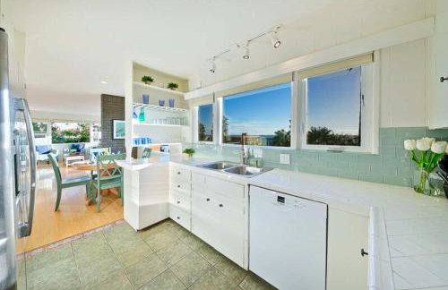 Ocean Views Walk to the Beach with King Suite - Foto 18