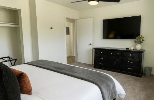 Modern Downtown 1BR Stay in Downtown Royal Oak - Foto 26