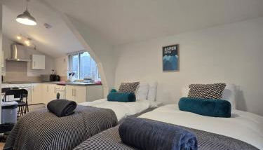 Canalside 1 bed flat - Foto 1