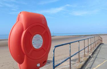 Beautiful Holiday Home 3 Bed Caravan by The Beach, Free Wifi, Games Console, TVs & DVD's, Passes Not Included - Foto 3