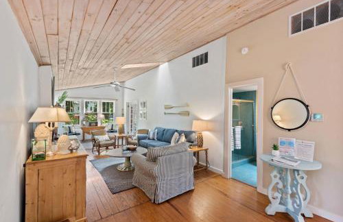 Nan's Escape by Juniper Holiday + Home - Foto 7