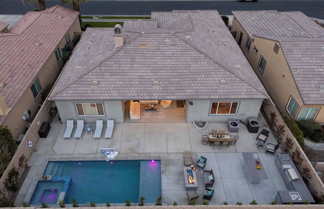 Gated Terra Lago Escape With Private Pool, Hot Tub, Outdoor Kitchen and Lounge - Foto 40