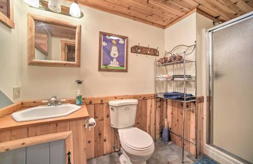 Pet-Friendly New York Cabin with Hot Tub and Game Room - Foto 29