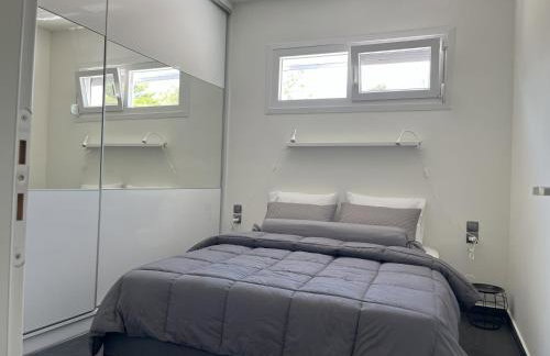 Modern Garden Apartment - City & Mountain View - Foto 22