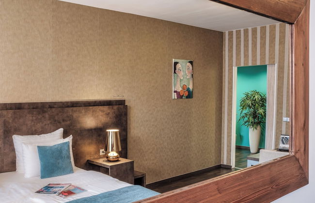 VN3 Terraces Suites by Adrez Living - Photo 17