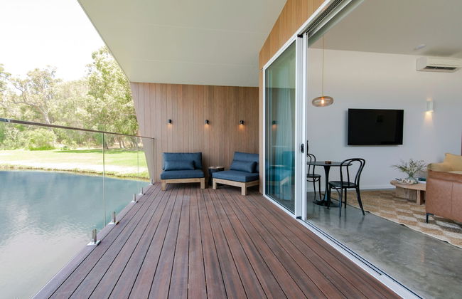 Edge Luxury Villas - Photo 19