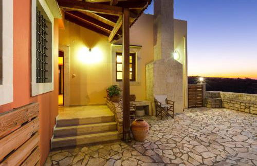 Ilys Home, a Country-chic Retreat with Pool & BBQ, By ThinkVilla - Photo 20