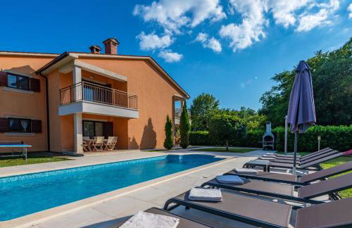 Villa Letish, a charming and inviting Mediterranean Villa - Foto 1