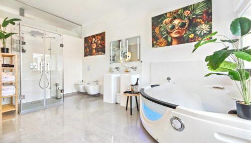 Loft für bis zu 12, Whirlpool, Infrarotsauna, Arcade-Spiele, Tischfußball, Wii - Foto 4, Shower