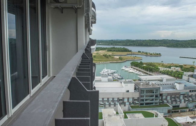 Encorp Marina Suites - Photo 23