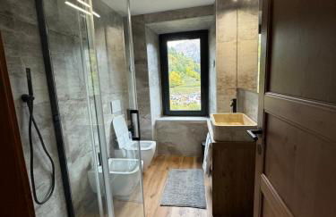 Bellavista a Villa Dalegno con giardino - Foto 12