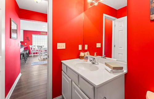 Family-friendly Home Hot Tub Lake View & Pool Access - Foto 21