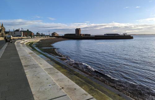 Great Location, large 1 bed flat with parking - Foto 11