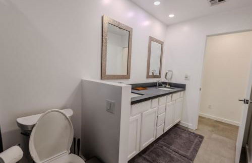 Luxury Scottsdale Retreat with Heated Pool, Hot Tub, Fire Pit & Game Room & Sleeps 12 - Foto 27