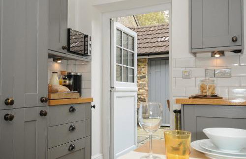 Hobbs Cottage - Photo 9