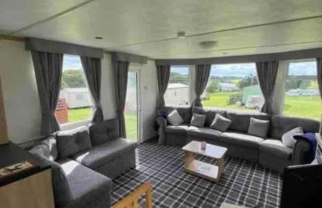 Stunning 2-bed Apartment in Newton Stewart - Photo 1