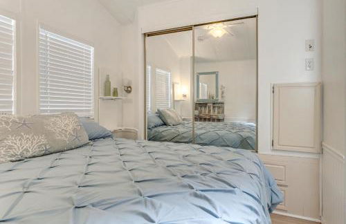 Community Pool and Perks! Nokomis Home 3 Mi to Beach - Foto 14