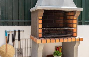 "Linda's Guest House" Beach House with Private Patio & Hot Tub, 3 Min from the Beach - Foto 13