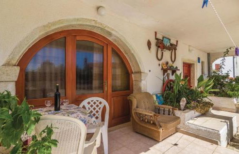 Two-Bedroom Apartment In Porec - Photo 3