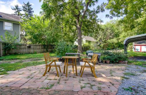 Charming Victorian Farmhouse on Historic Main St - Foto 4