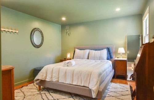 Bright & Open Central A C Dog Friendly - Photo 13