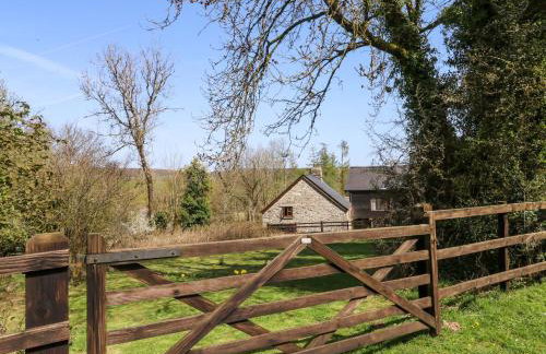 Swallows Nest - Photo 23