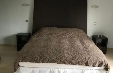 Villa with Heated Pool and Jacuzzi close to Puerto Banus and Beach - Photo 16