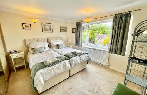 3 bedroom house with ample parking and garden - Foto 1