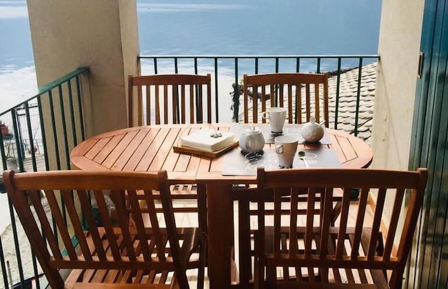 Mamma Ciccia Holiday Home - Front Lake Apartment, beach and swimming pool - Foto 12