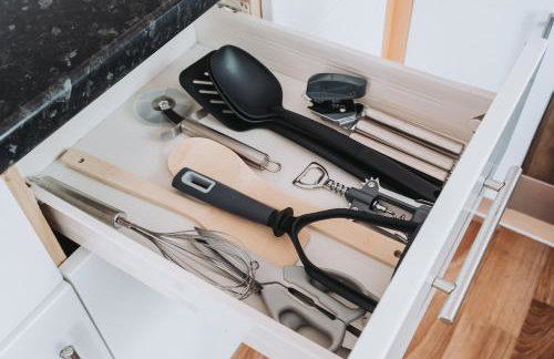 Modern & comfortable 4 bed house - Photo 33