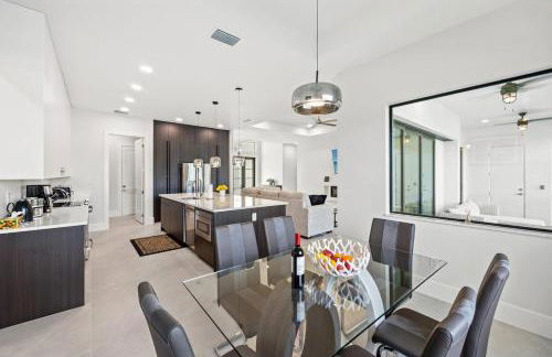 Modern Waterfront Bliss - Foto 19