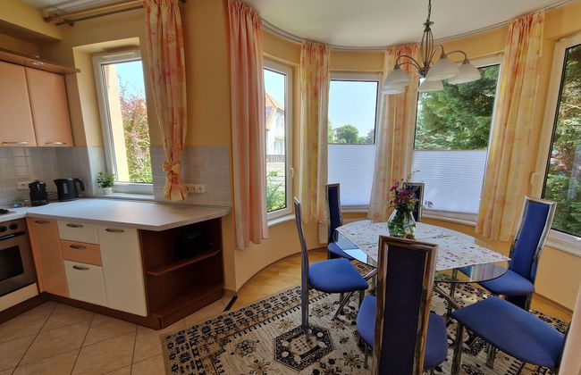 Sunshine Beach House directly at the lake - Foto 6