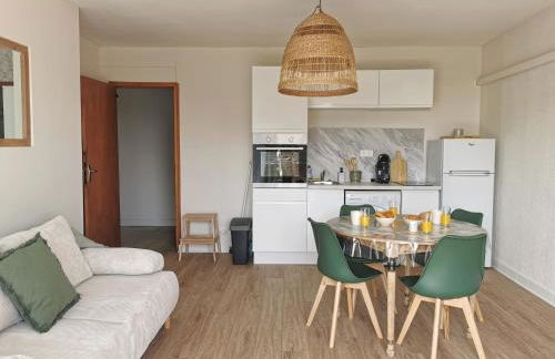 Appart'Cosy - clim - terrasse - ascenseur - Foto 3