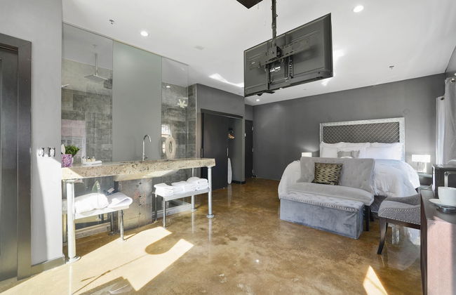 Outstanding En Suite Studio - Photo 16