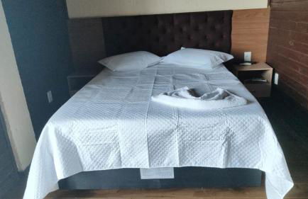 Chalé com Piscina Aquecida - Vista Panorâmica da Praia, a 200m do Mar, Sala de Jogos, Academia e Churrasqueira - Photo 2