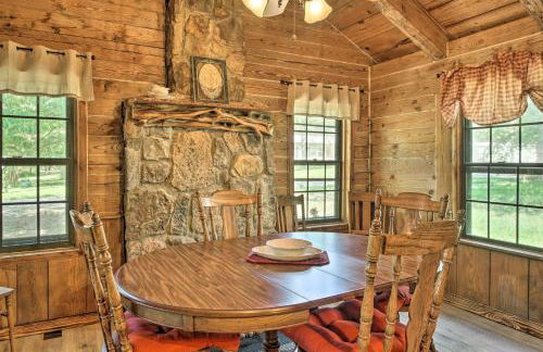 Peaceful Log Cabin Escape Near Table Rock Lake! - Foto 6