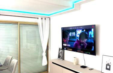 Luxury Apartment with Sea View and Private Beach Access - Photo 17