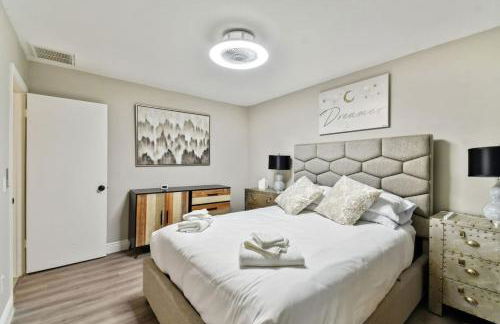 Red Royalty Pool, King Bed, Yard - Foto 26